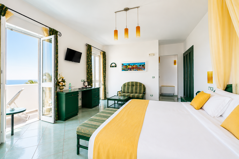 ischia jr suite vista mare3
